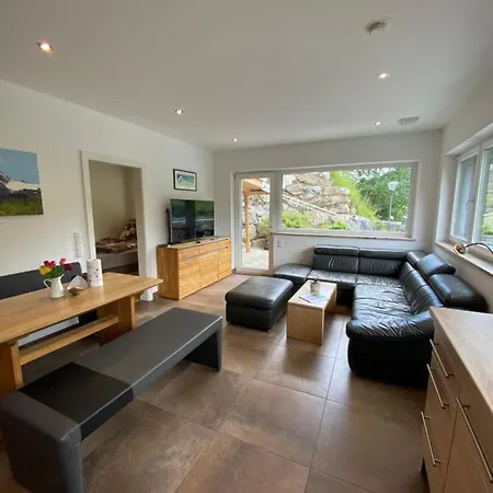 لوكيتش شقة كابرون